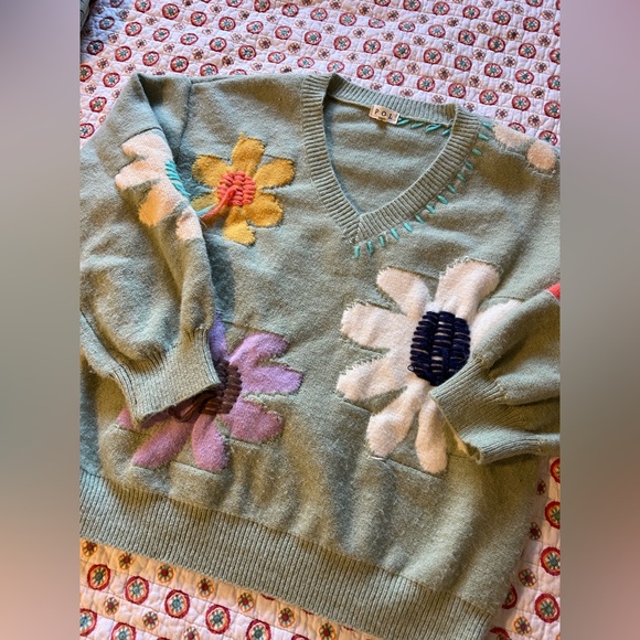 Anthropologie POL Slouchy Daisy Sweater size small-medium - Picture 3 of 8